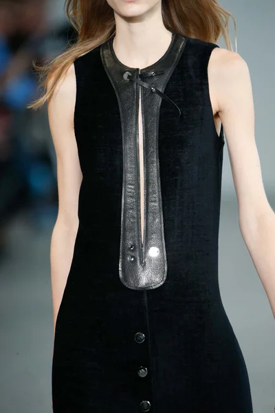 Look 69